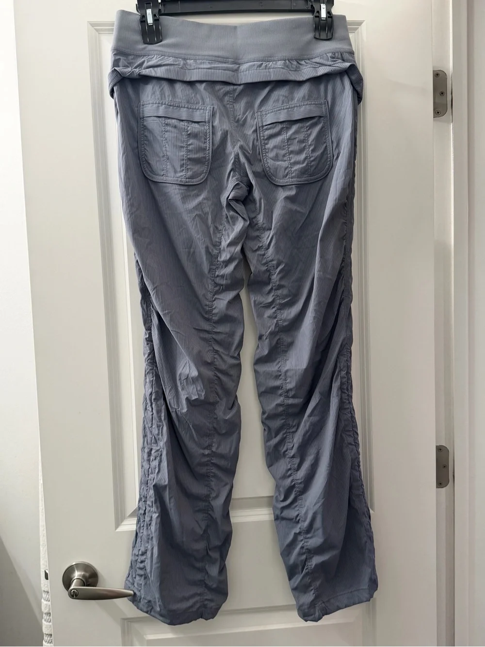 lululemon athletica Gray Quick Step Pants size 10 - Picture 2 of 4